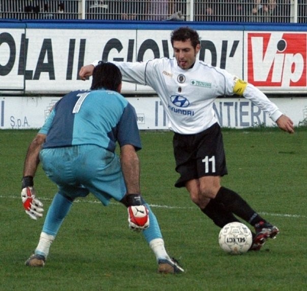 Massimiliano Guidetti con la maglia dello Spezia (2006-07)