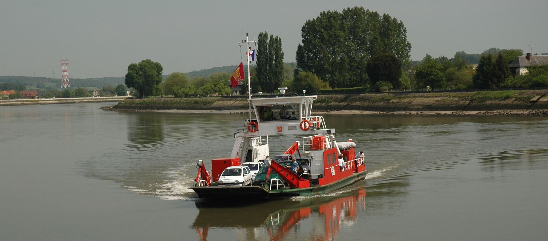 bac pour traverser la Seine