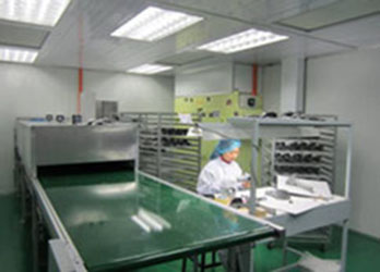 Spraying electronics at Deng Kai 