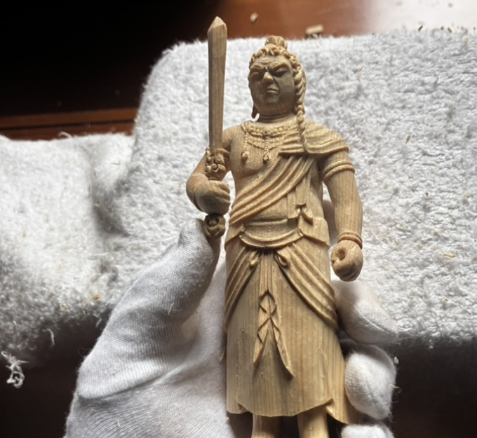 木製 不動明王像 剣と鎖付き 約30cm 木製 不動明王像 剣と鎖付き 約30cm ミニ密教法具 倶利伽羅