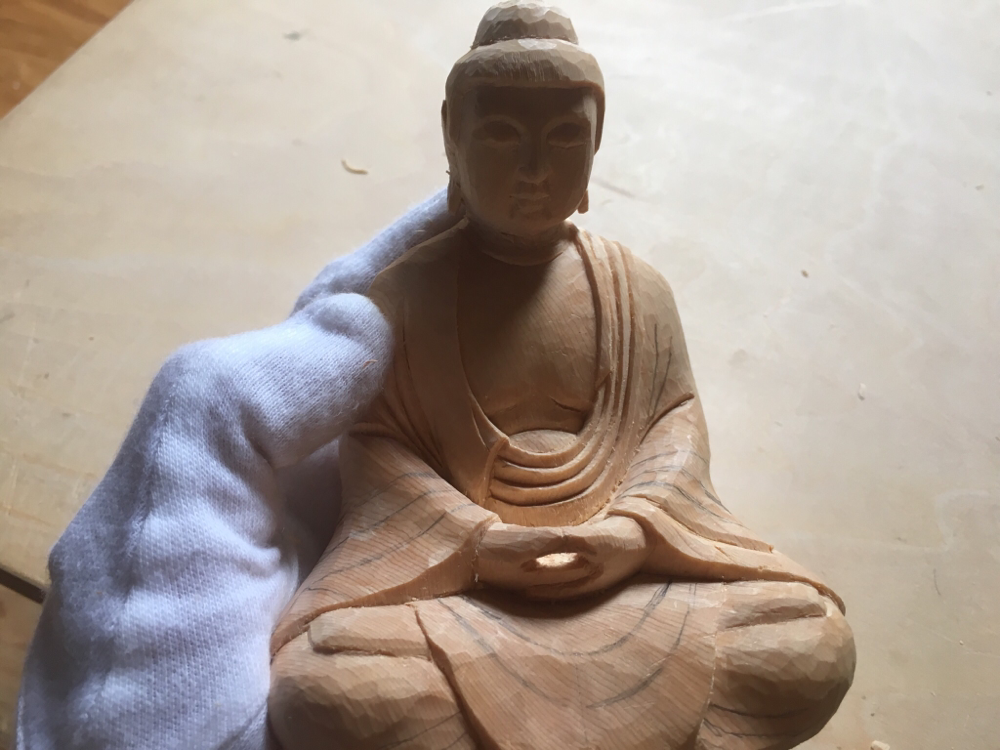 木彫りの釈迦如来像 - 仏師の木彫り仏像販売。今までにない 木彫りの釈迦如来像 - 仏師の木彫り仏像販売。今までにない