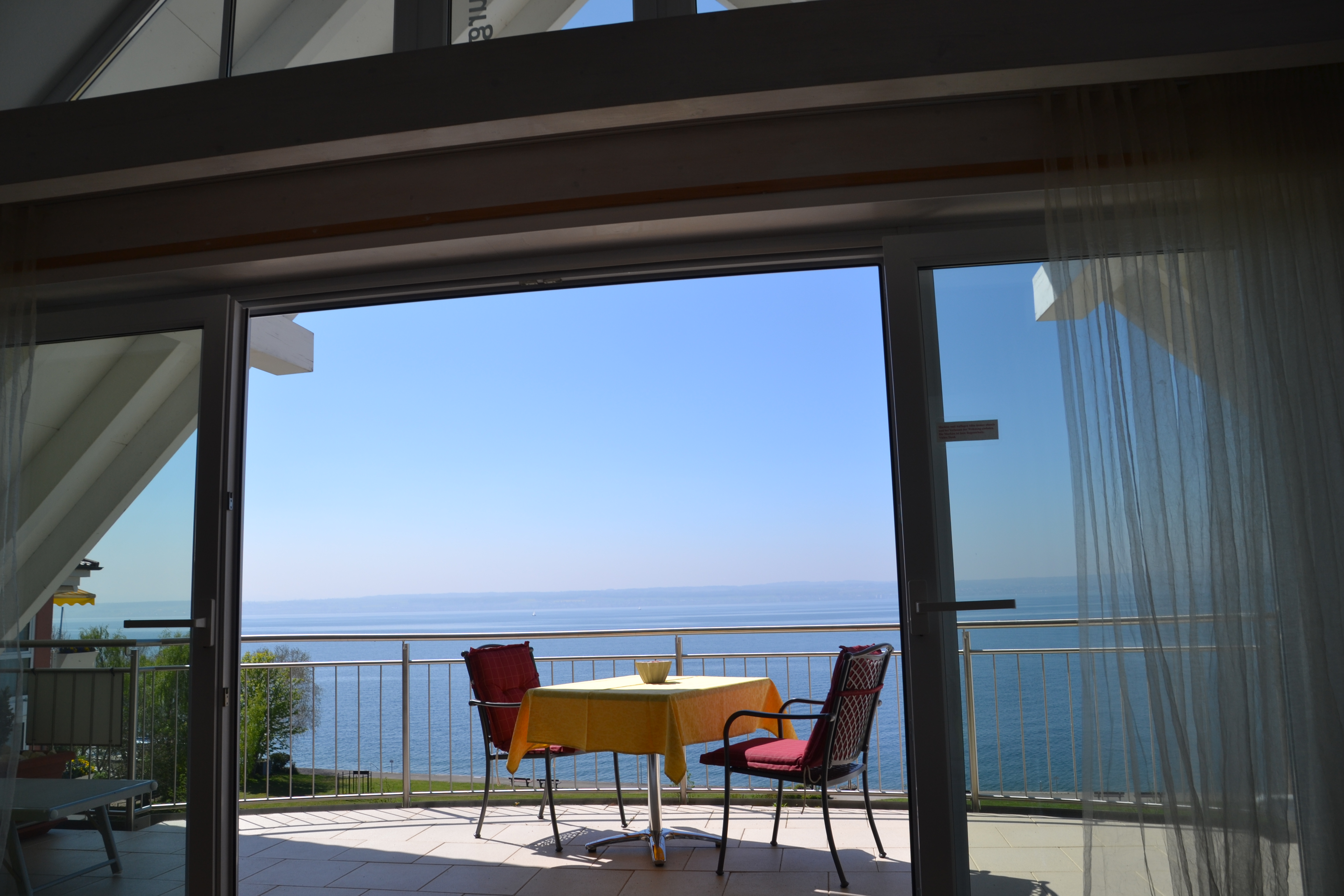 Bild: Ferienwohnung im Gelben Haus in Meersburg direkt am Bodensee mit Seesicht