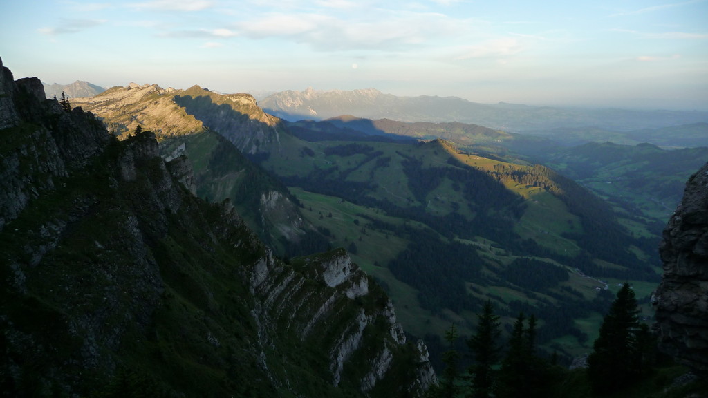 erste Sonnenstrahlen über den sieben Hengsten