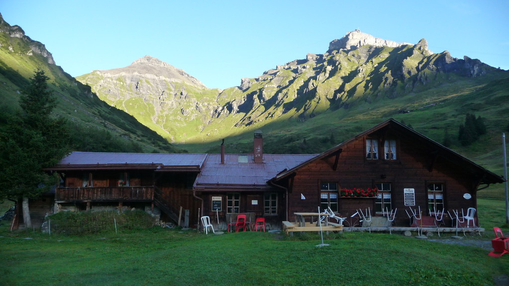 Spilboden - im Hintergrund Birg und Schilthorn