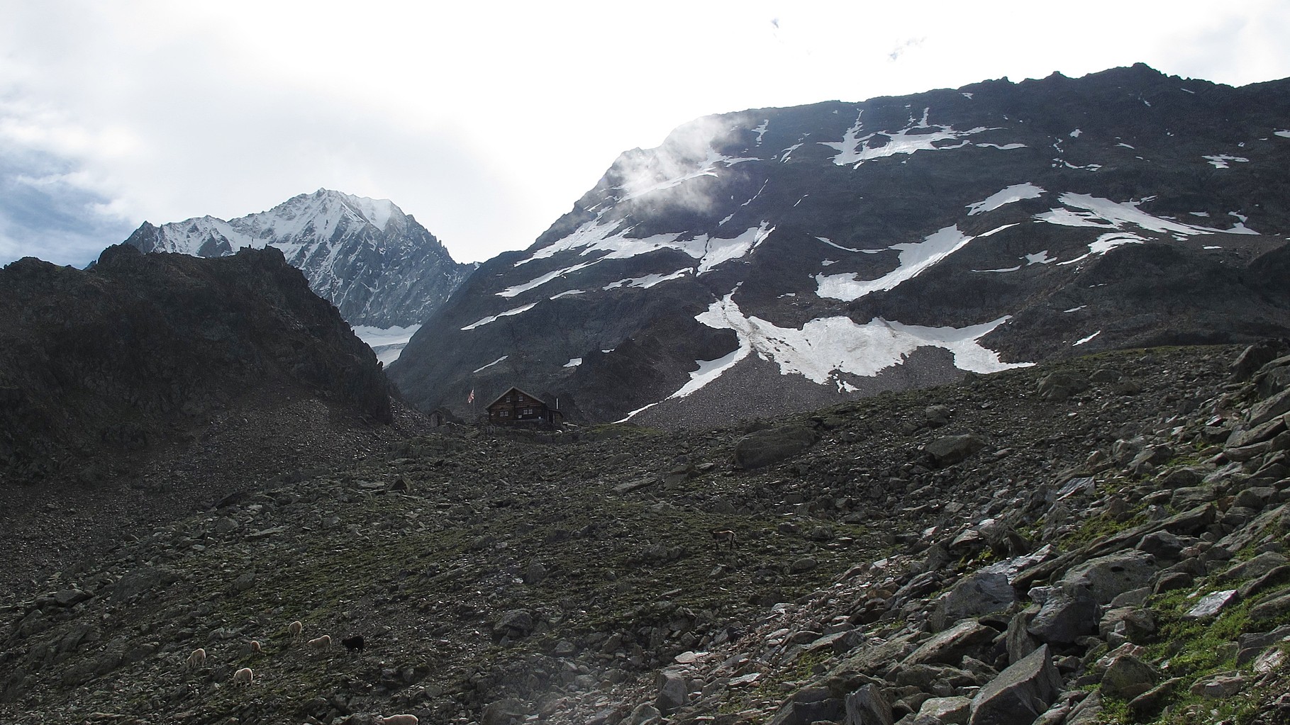 die schöne Bietschhornhütte