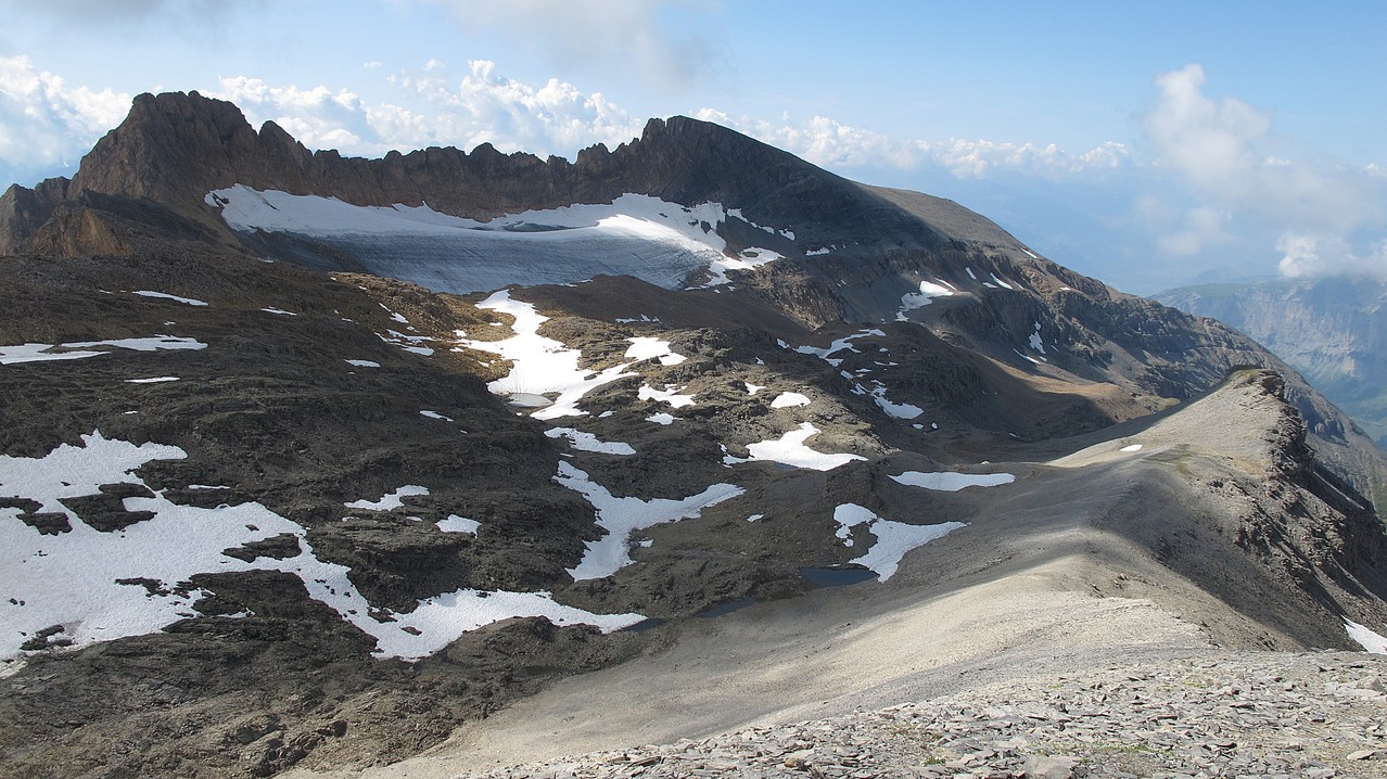 ein Blick zurück und zum Torrenthorn