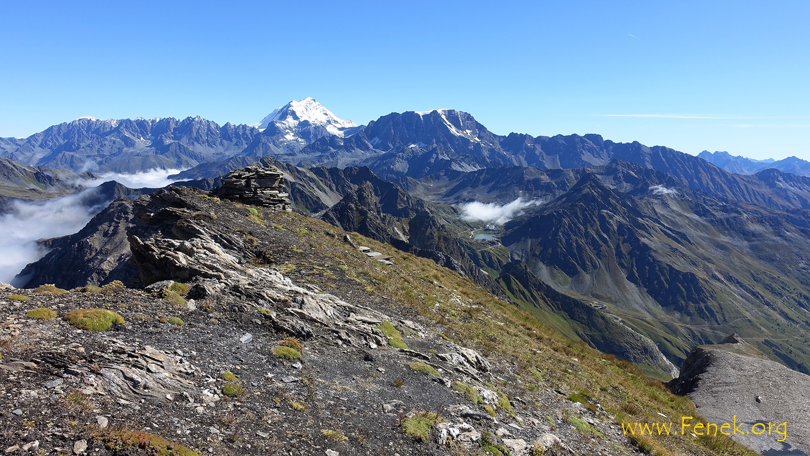 Gipfel mit Grand Combin und Mont Vélan