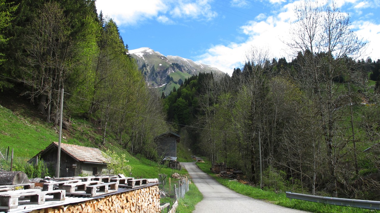 Start bei Kappelboden - unser Ziel ist sichtbar.....