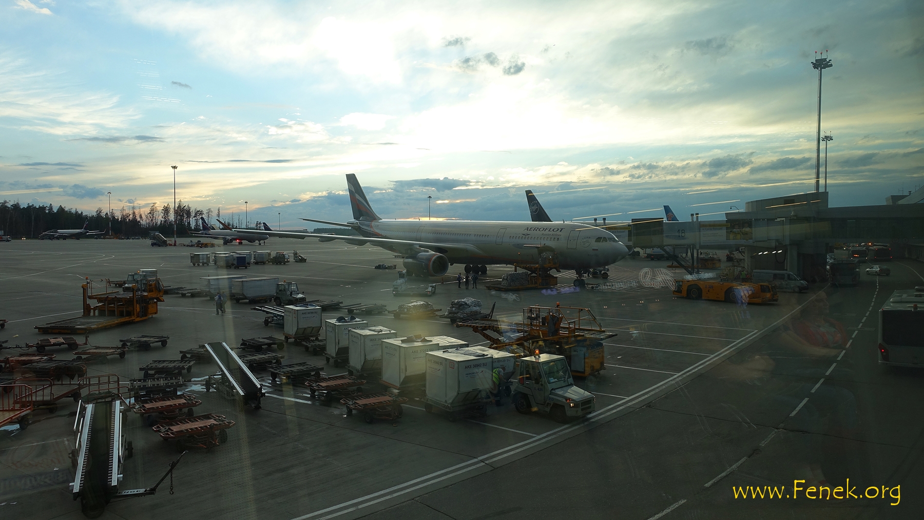 in Moskau - warten auf den Weiterflug