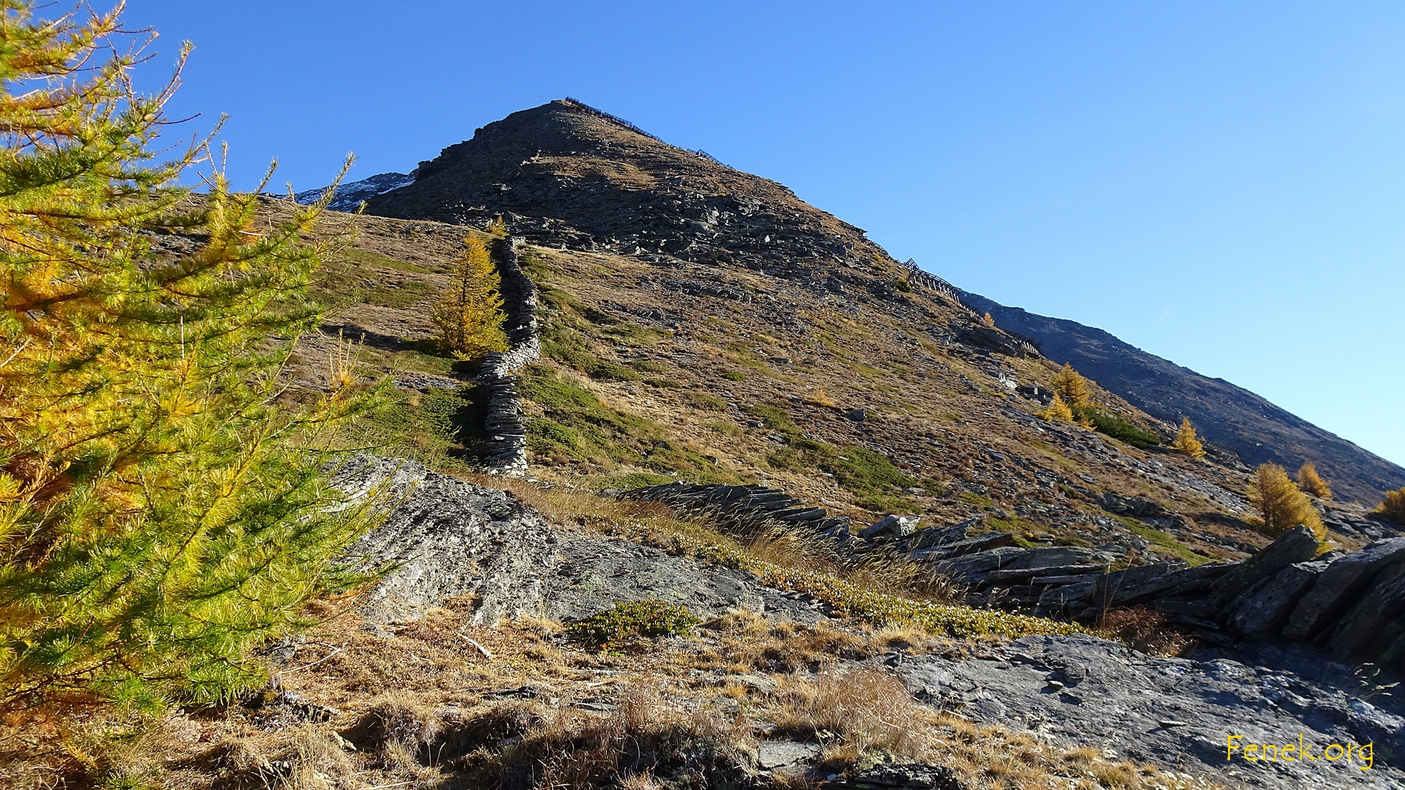 kunstvolle Steinmauer