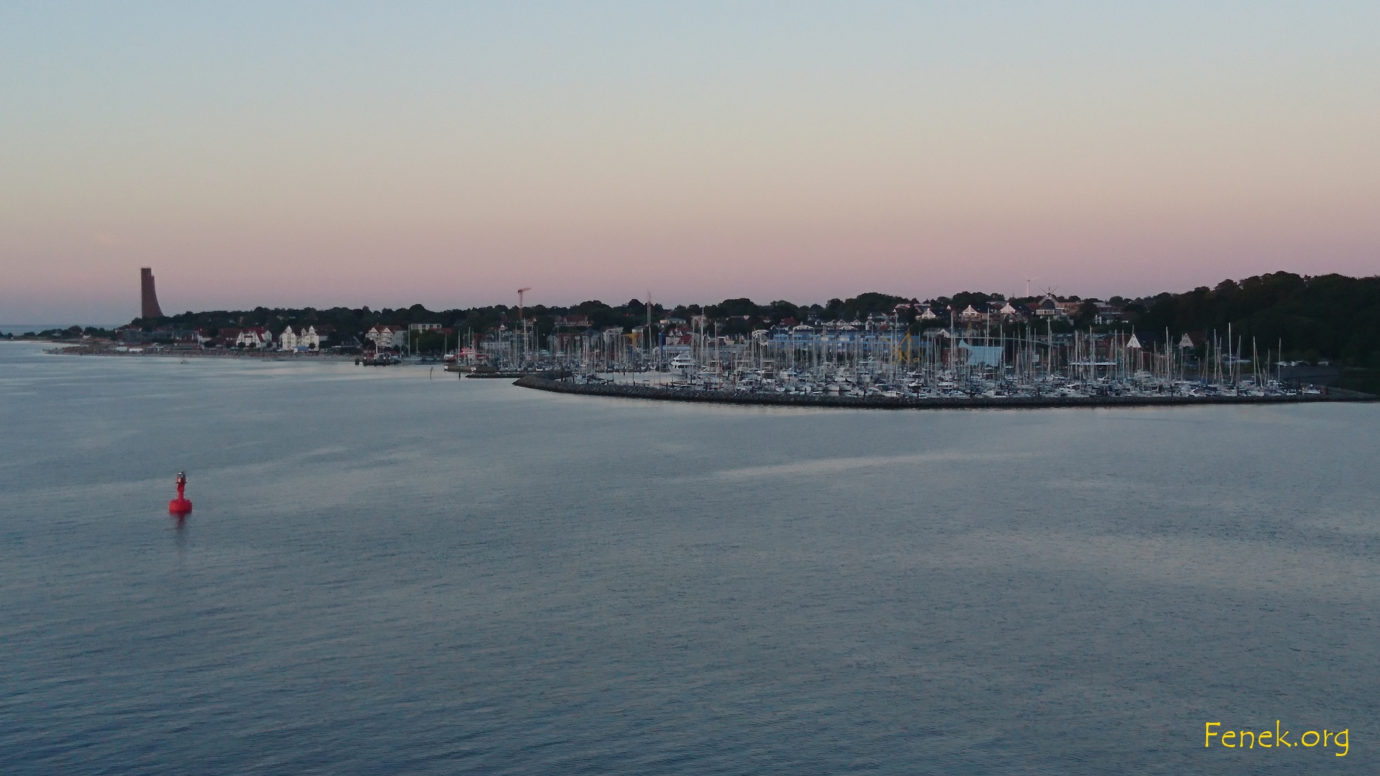 schöne Abendstimmung beim Auslaufen aus Kiel