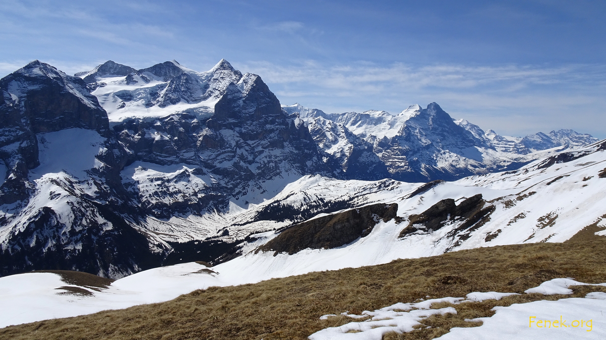 Tolle Aussicht zu Wetterhorn - Mönch - Eiger