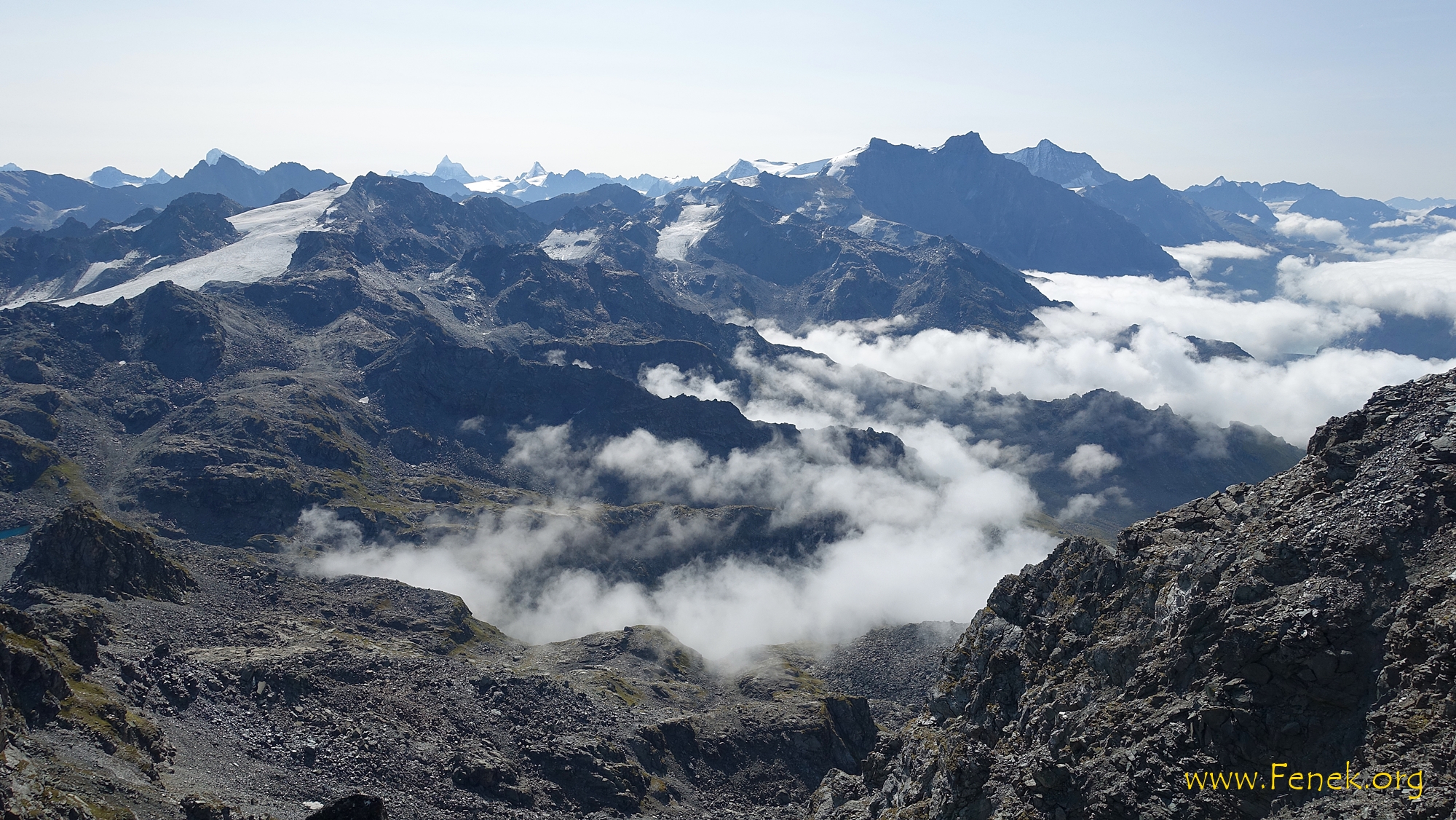links Rosablanche mit Gletscher - hinten Walliser Viertausender