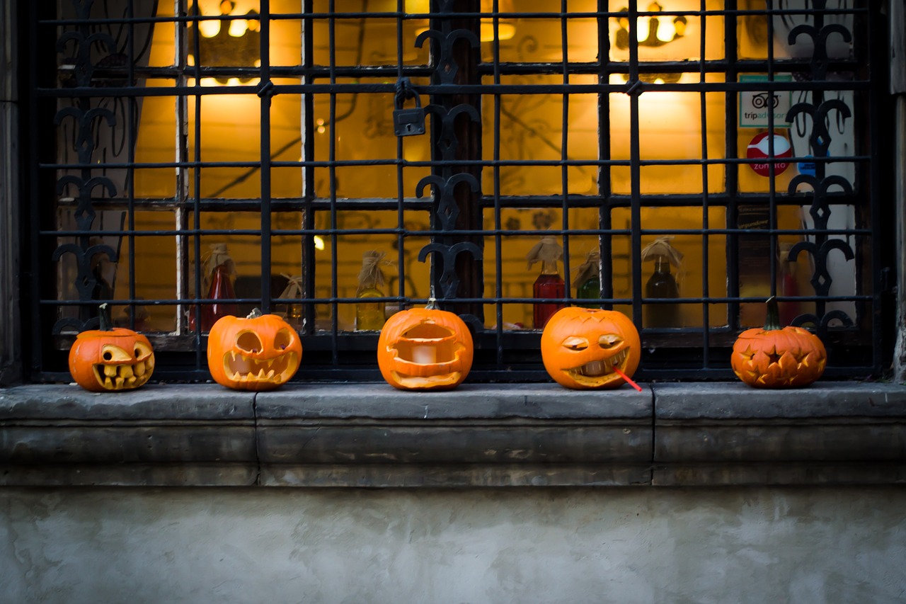 ハロウインの起源と11月のスケジュール