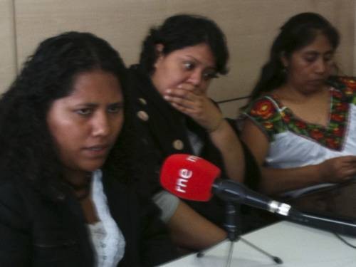 Yo he sufrido mucha discriminación por parte del gobierno y de mi comunidad. Pero aún así sigo luchando, para que eso no se quede como si nada hubiera pasado, relató a medios de comunicación internacionales Valentina Rosendo Cantú. Foto: Armando G. Tejeda