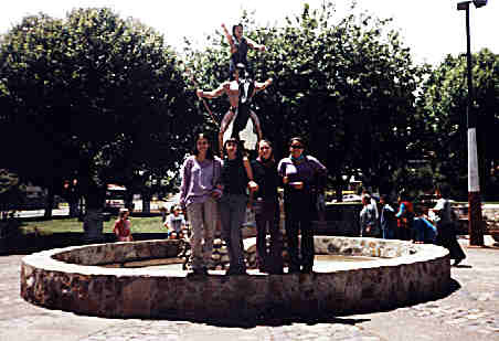 En la plaza principal de Pitrufquen, IX región, diciembre2000