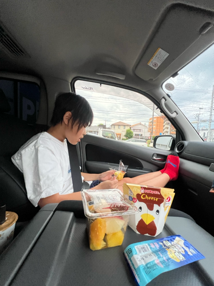 パルクールの動画をみてイメトレ中👍