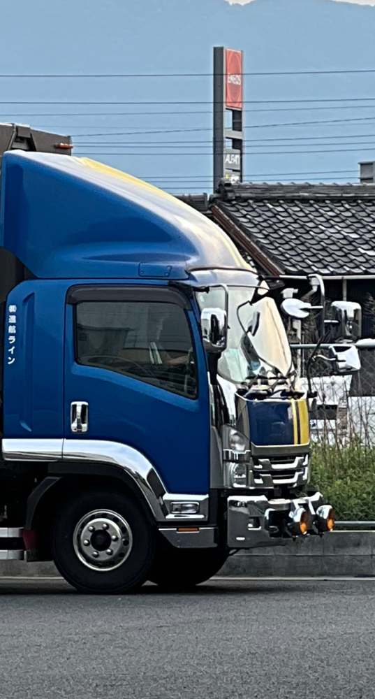 いつもの定位置で😊スタンばってる⁉️