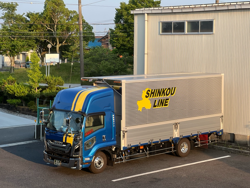 2Fから眺める愛車もいいよ👍