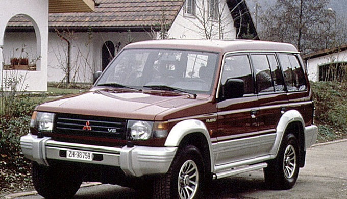 pajero 1991-1999 -seconda generazione - versione v6 quattro porte rosso