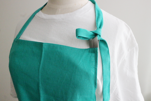 simpure サロンエプロン（ヒスイ）