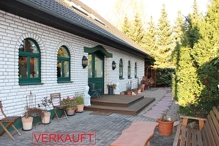 Einfamilienhaus mit Montagehalle in Vlotho