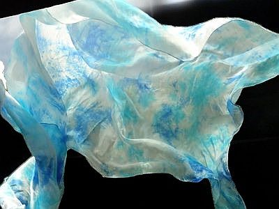 "Ice" Batik aus Weiß, Türkis und Blau