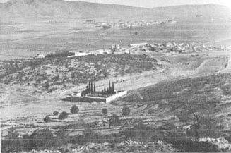 La localidad de Campo de Mirra con Benejama al fondo.