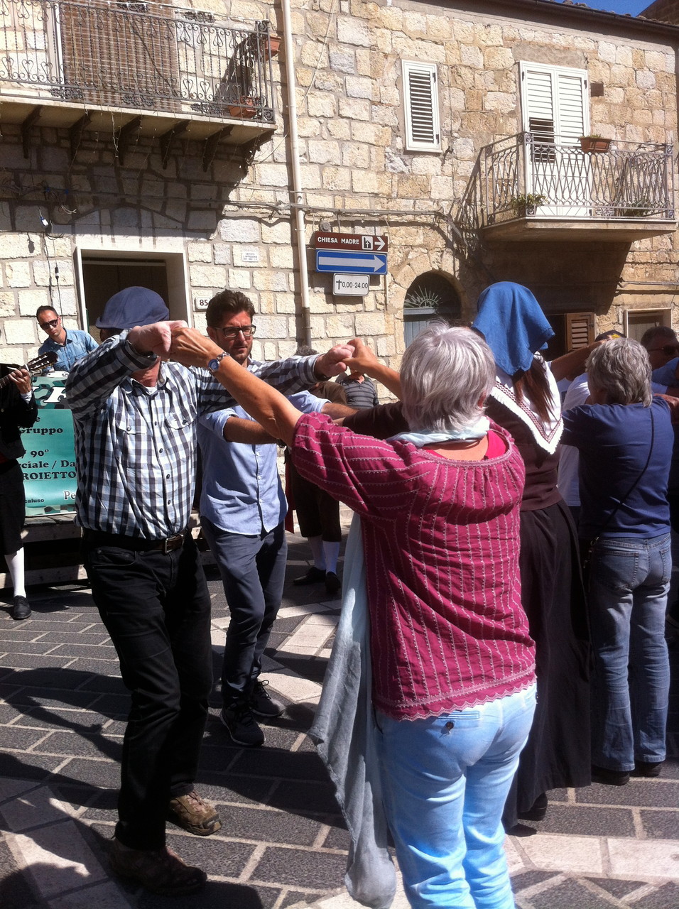 Dansez la Tarentèle au village de Gulfi