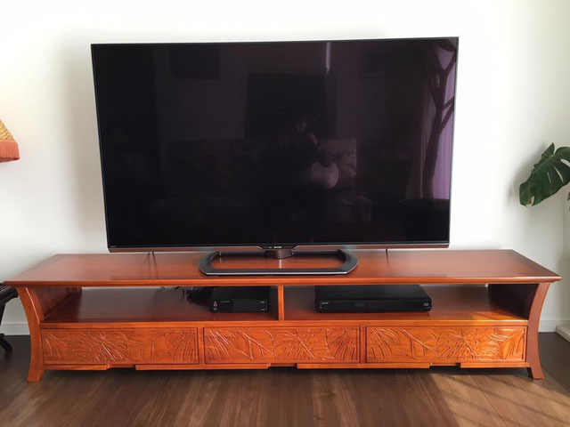 TV cabinet W 2000