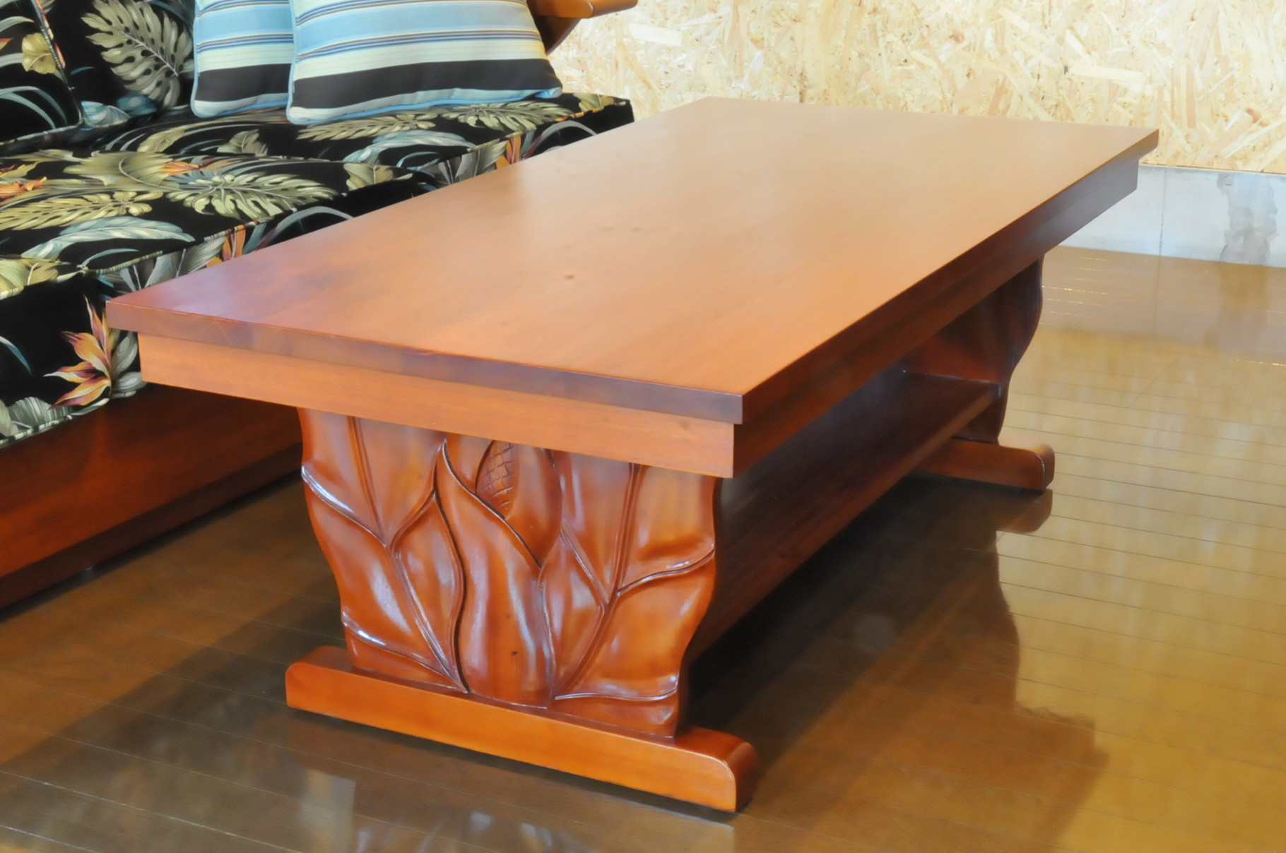 Mahogany Royal Carving Coffee Table B