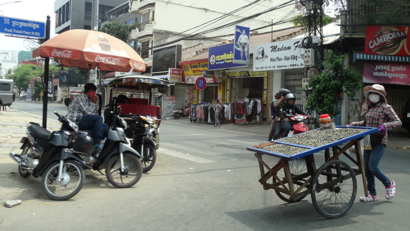onderweg naar de haven van Phnom Penh