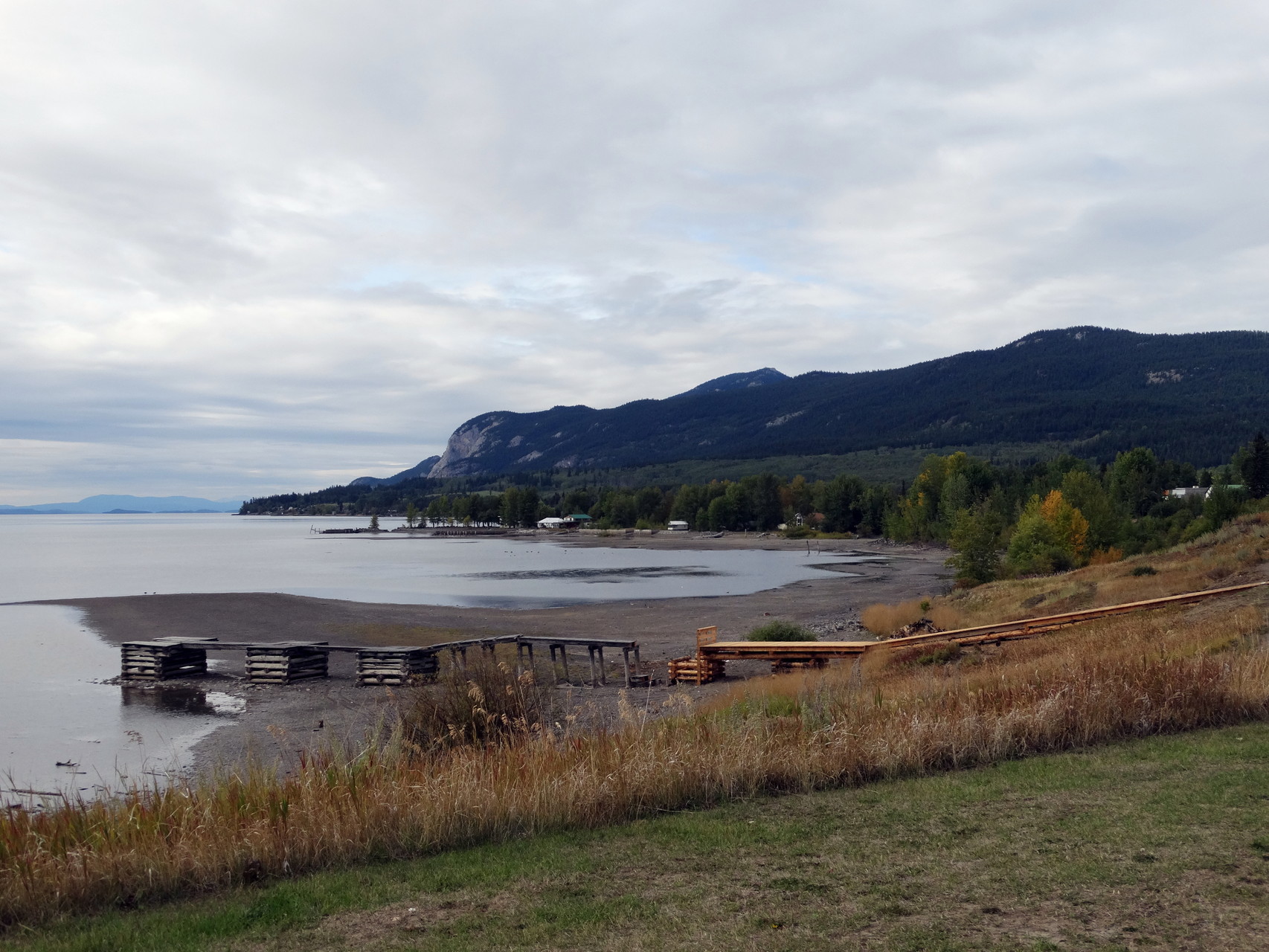 Stuart Lake bij Hudson Trading Post