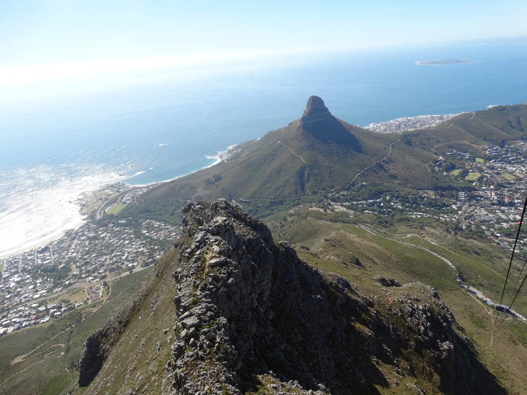In de verte 'Lion's head'