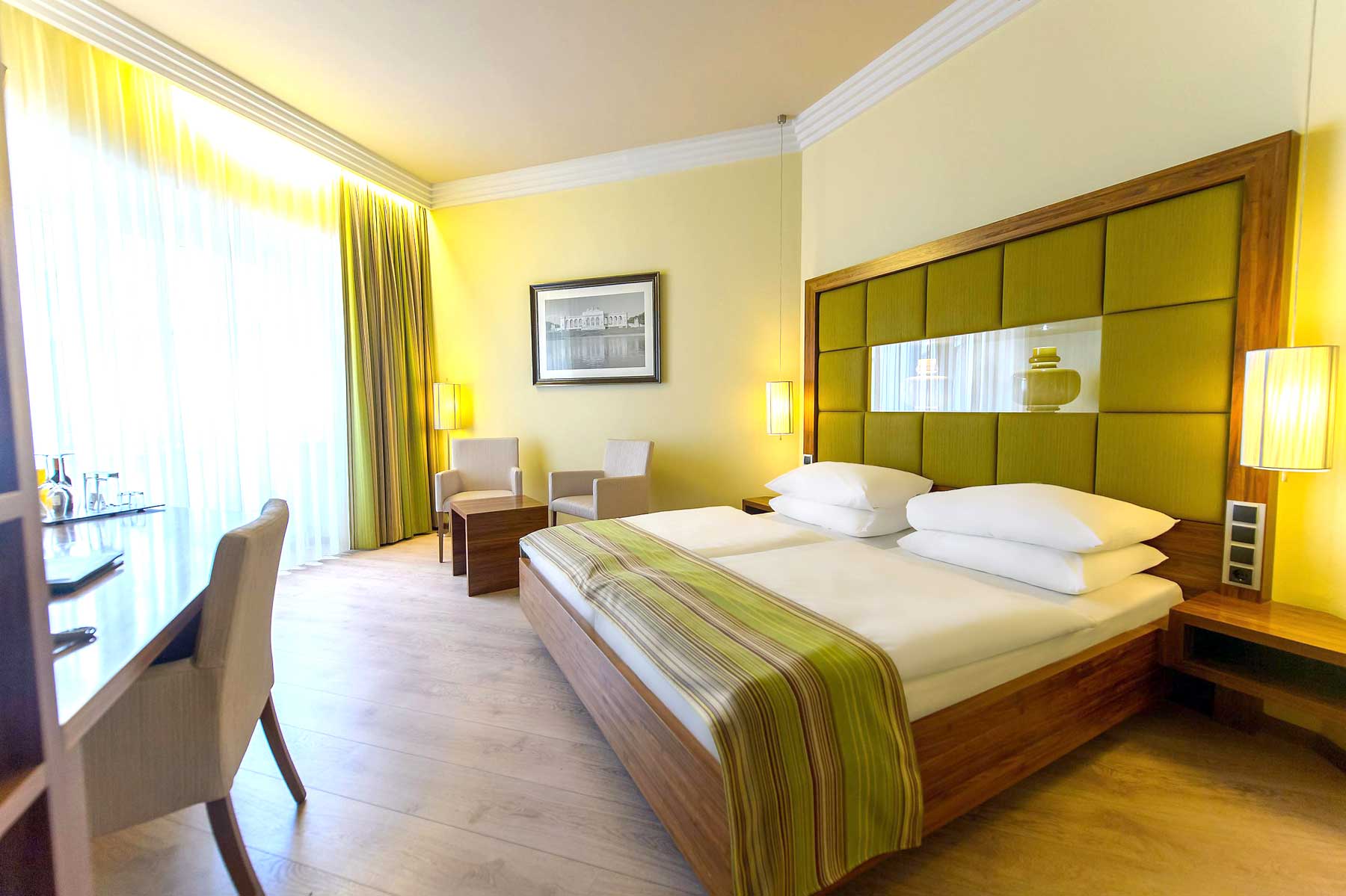 (c) Hotel-vienna-booking.com