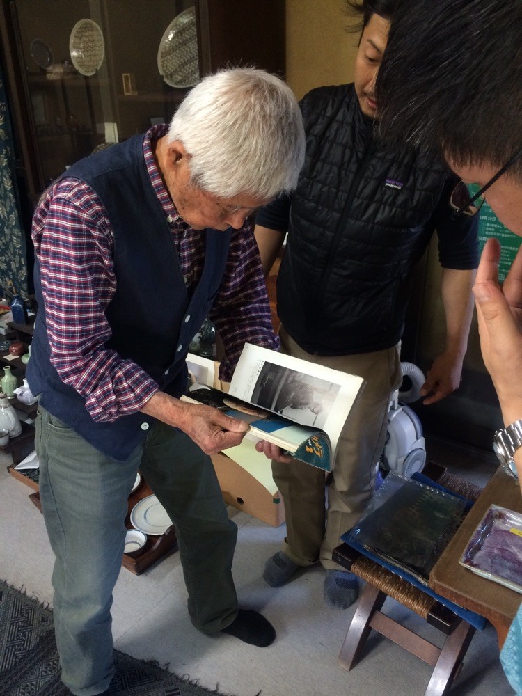 ご縁あって、椿窯の荒尾先生にお会いしました。 写真家の木村伊兵衛の助手をされていた方で、色々なエピソードを聴かせて頂きました☺︎✨ 凄く嬉しいです‼︎