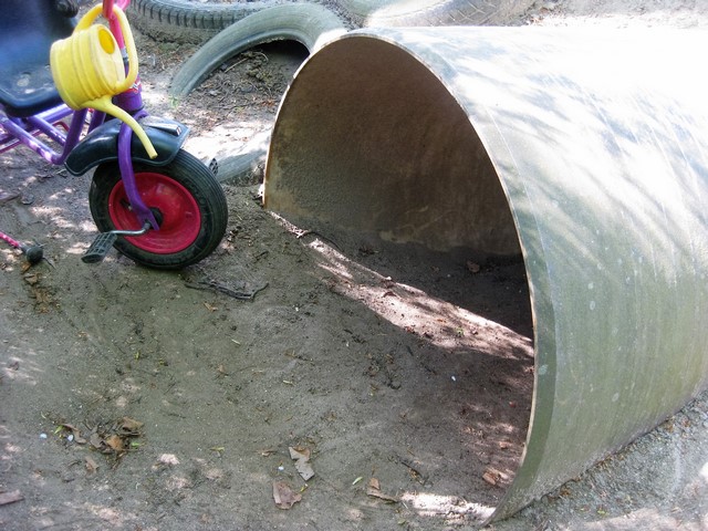 Tunnelröhren zugewachsen