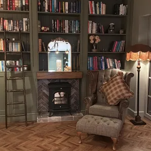  Absolutely beautiful and well crafted. So pleased with my purchase.