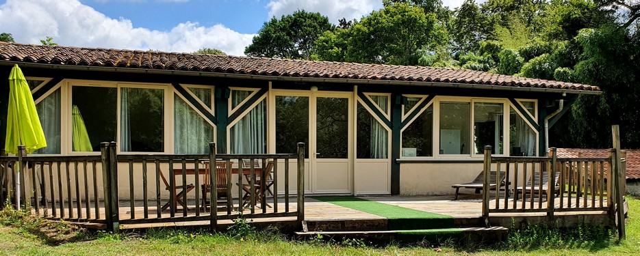 La Serre, gîte adossé à la piscine au Château belle Epoque à Linxe 40