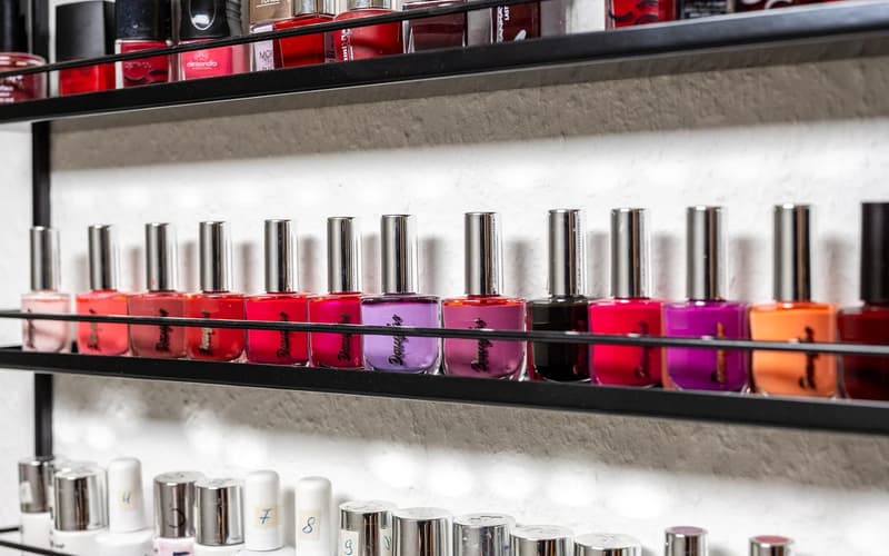 Hochwertige Pflegeprodukte im Beauty Studio Bella's Beauty Dortmund
