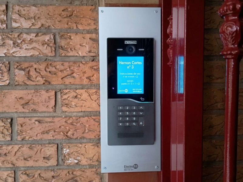 Fermax Mislata: nueva instalación Cora en la calle Hernán Cortés