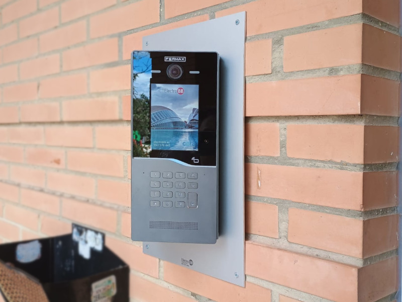 Nueva instalación de placa Cora en Torrente