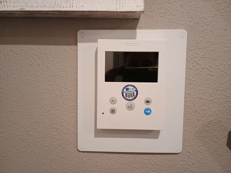 Monitor VEO-XS con conectividad WiFi instalado por el Servicio Técnico Fermax Oficial