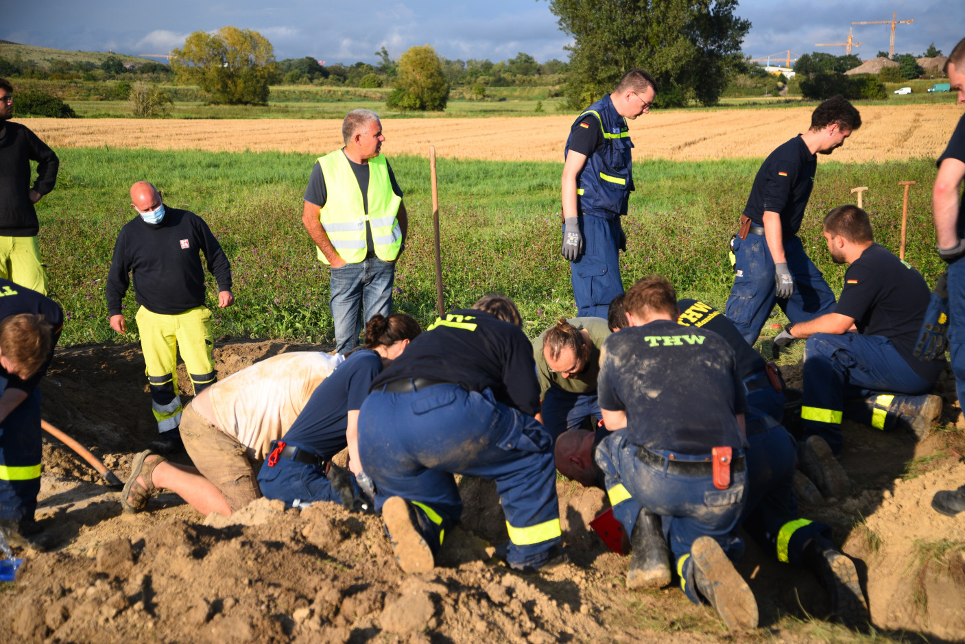 Tierischer Einsatz - Terrier "Tarka" nach fast 5 Stunden aus Erdbau gerettet