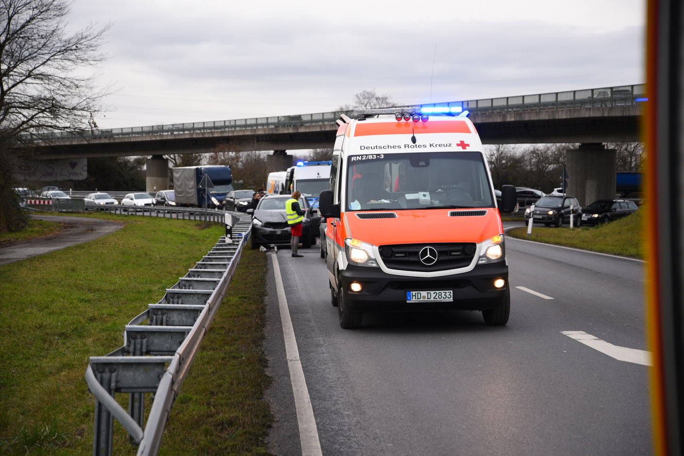 Heidelberg/ B 535: Unfall mit 3 Beteiligten und einem Leichtverletzten