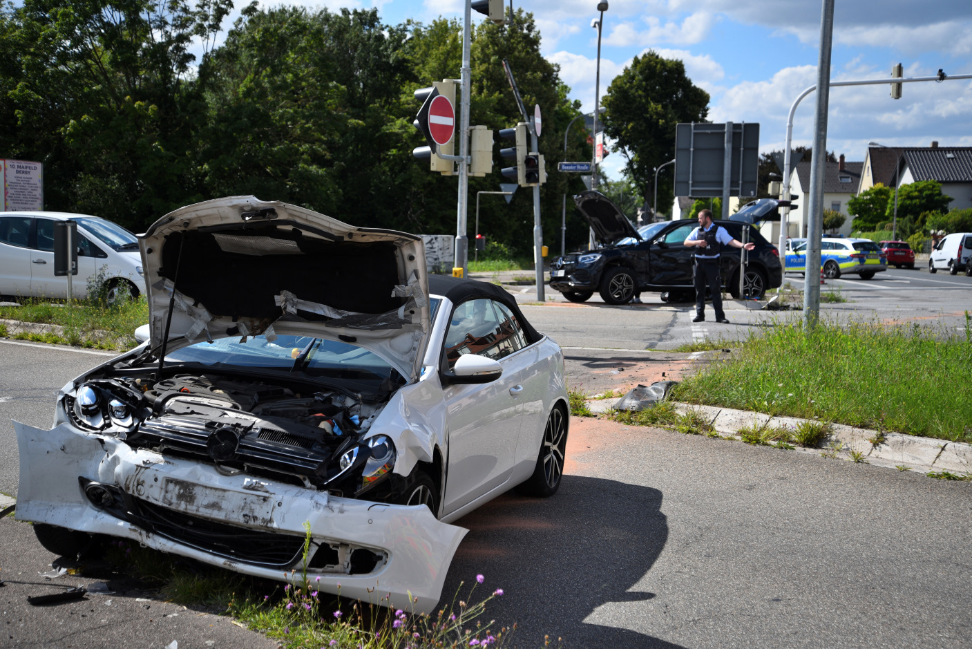 Mannheim-Feudenheim: Schwerer Unfall im Kreuzungsbereich