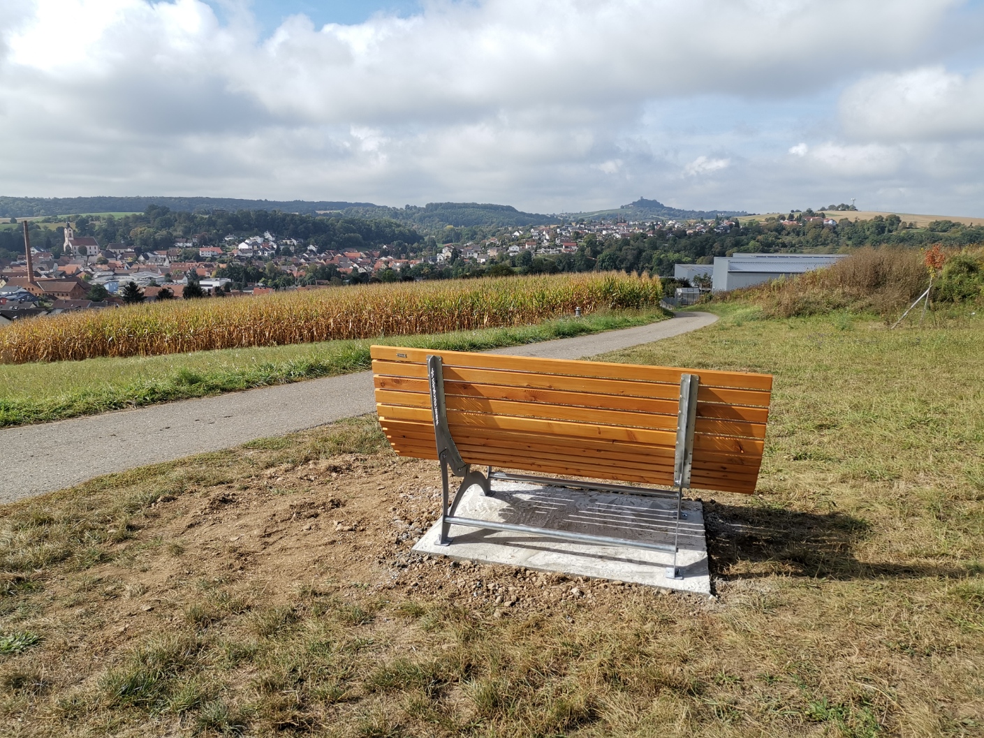 Waldsofa im Oberen Renngrund gestohlen - Stadt erstattet Strafantrag