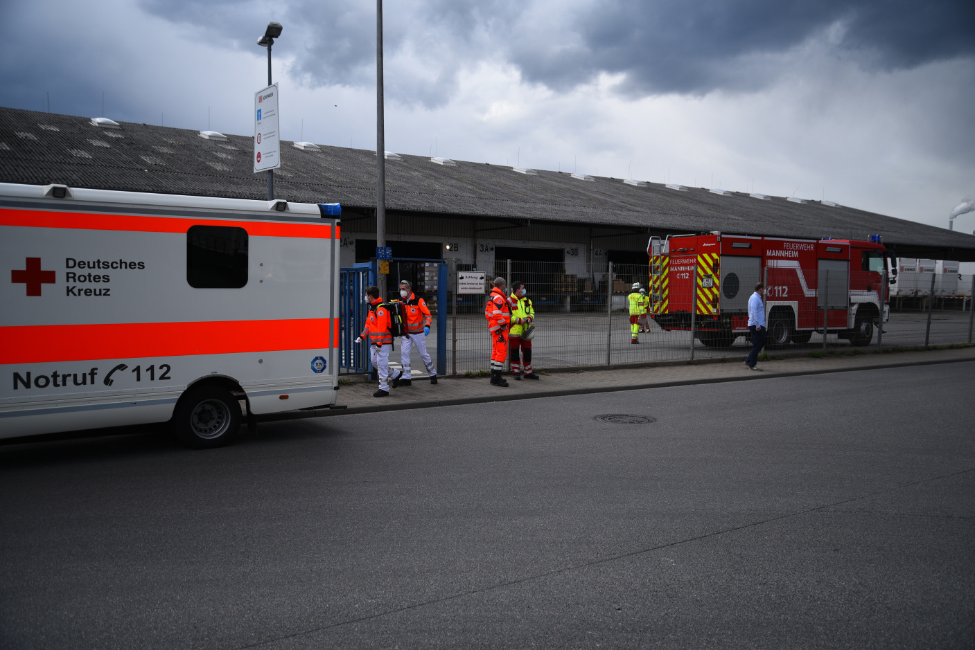 Mannheim: Gefahrgutunfall auf Betriebsgelände im Rheinauhafen