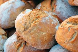 pain et céréales complets contre les MCV
