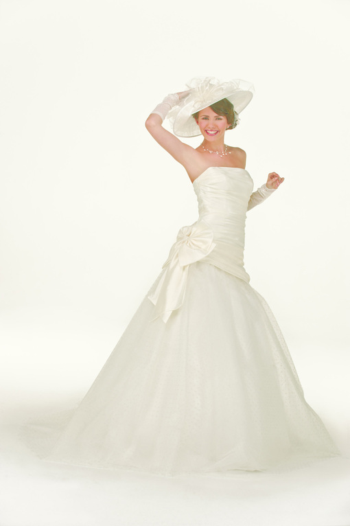 Свадебное платье Noce de plumetis от CEREMONIA. ivory. размер 38(FR